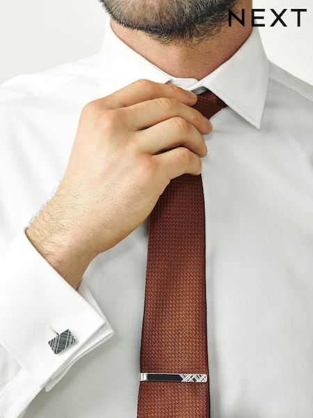 Silver Tone Cufflink And Tie Clip Set (533135) | €10