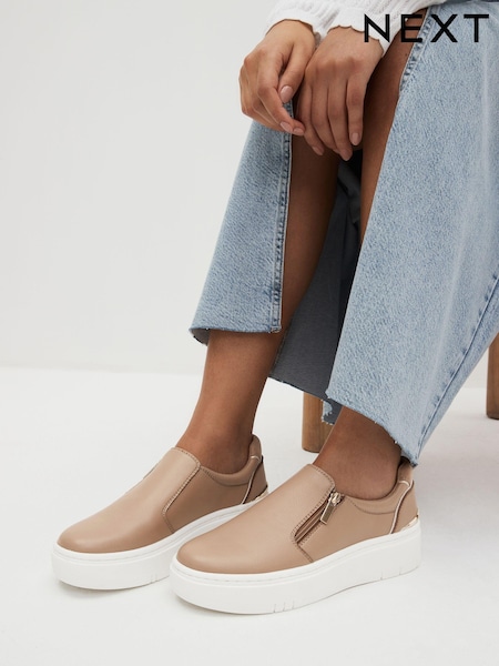 Серо-коричневый - Forever Comfort Side Zip Metallic Detail Trainers (544705) | €9