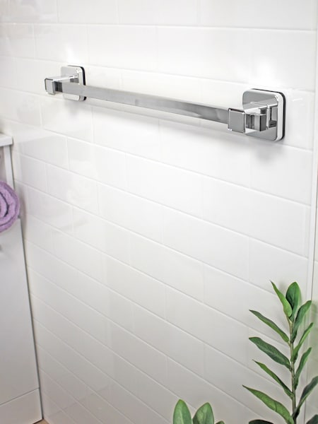 Showerdrape Chrome Suction Wall Mounted Towel Rail Pushloc (545371) | €50