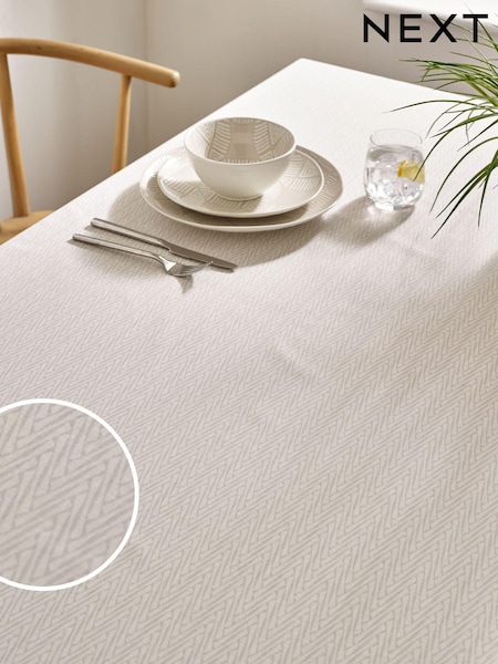 Geo Wipe Clean Table Cloth (546342) | ‏59 ر.ق. - ‏83 ر.ق.