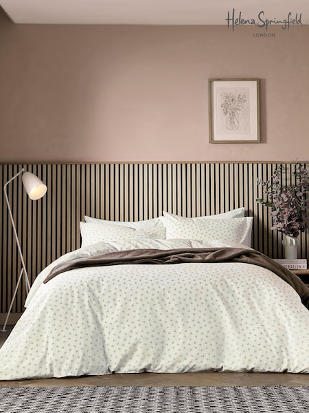 Helena Springfield Leaf Sprig Cotton Rich Cover Bed Set