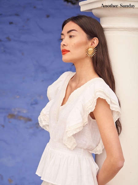 Another Sunday Ruffle Sleeved Top With Lace Trims and Tassels in Ecru (559413) | OMR9