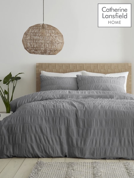 Catherine Lansfield Grey Seersucker Easy Care Duvet Cover Set (562392) | €29 - €50