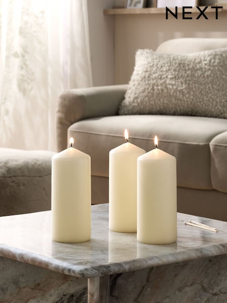 Set of 3 Cream Unscented Pillar Candles (578191) | €13