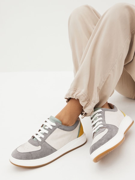 Pastel Signature Leather Retro Lace Up Trainers (583780) | €29