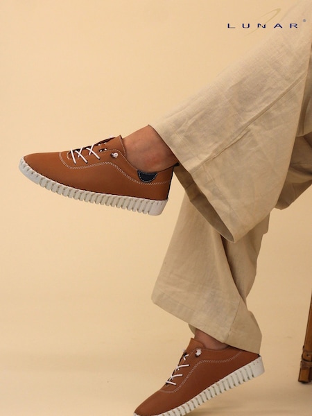 rjava - Lunar Flamborough Leather Shoes (584272) | € 66