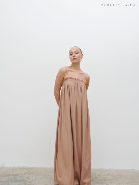 Pretty Lavish Biscuit Ada Shirred Maxi Dress (585510) | €27