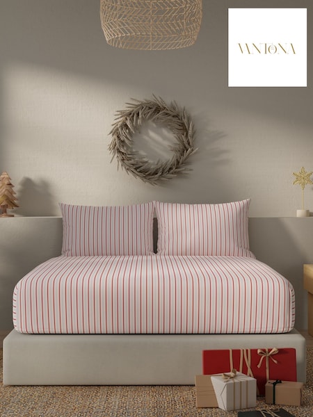 Vantona Christmas Ditsy Rows Fitted Sheet Set