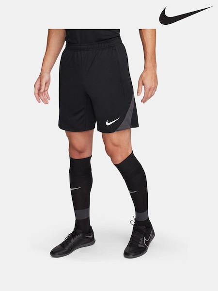 Nike Black Strike Dri-FIT Training Shorts (595725) | €54