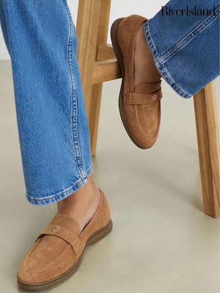 Marrón - Mocasines River Island de Antelina con detalles metálicos