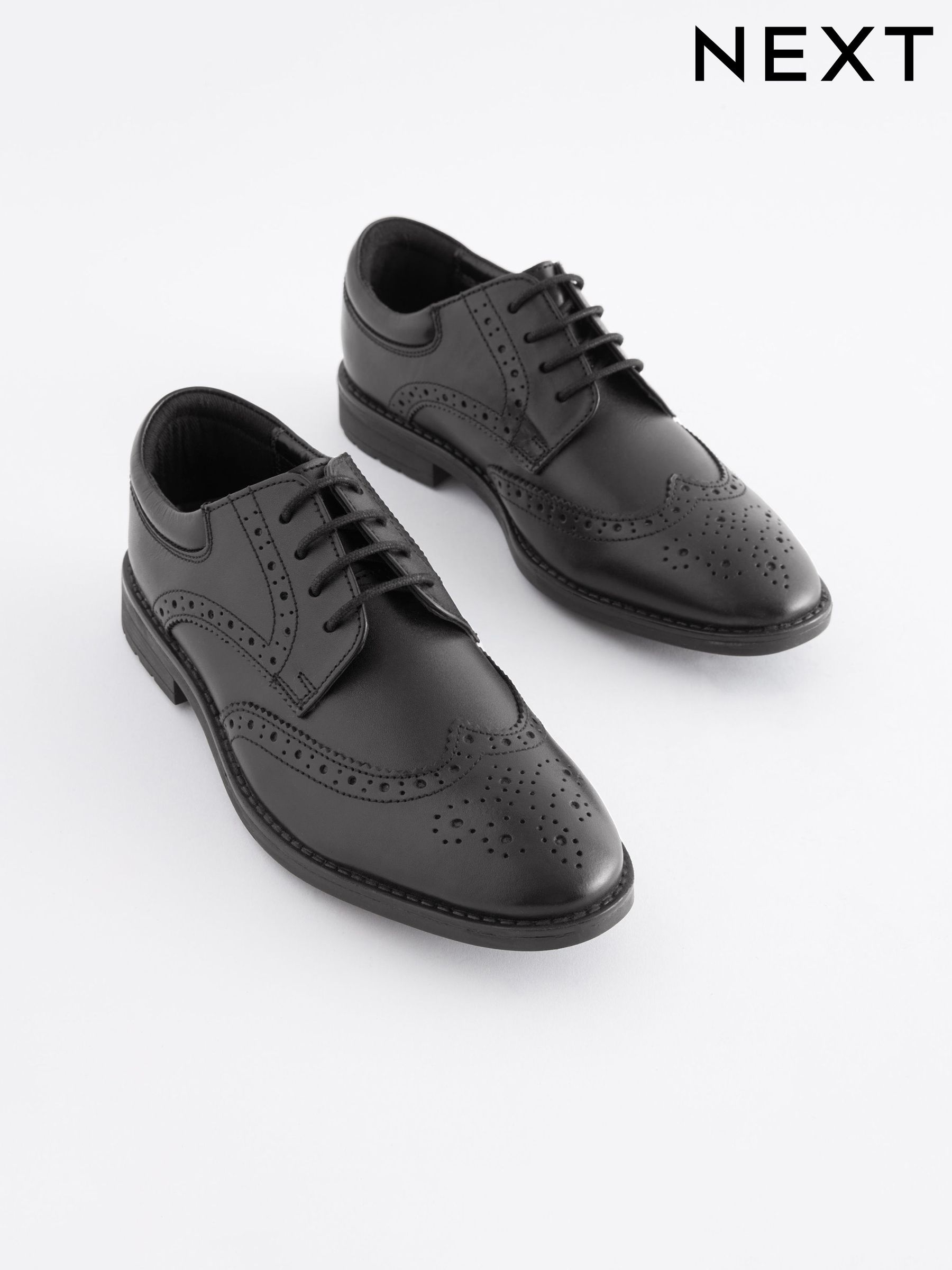 Next 82 shoes shop