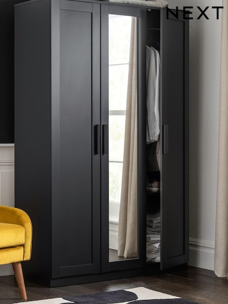 Black Flynn Triple Wardrobe (608274) | €430