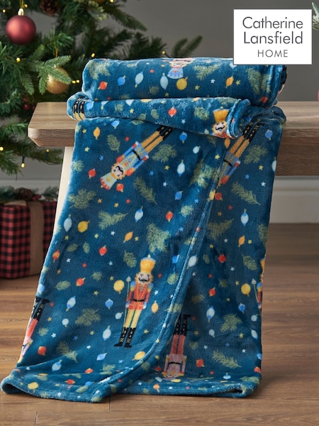Catherine Lansfield Green Teddy Christmas Nutcracker Cosy and Warm Fleece Throw (609336) | 79 QAR