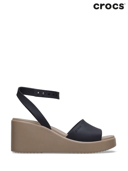 Crocs Black Brooklyn Ankle Strap Wedges (624672) | R$ 640