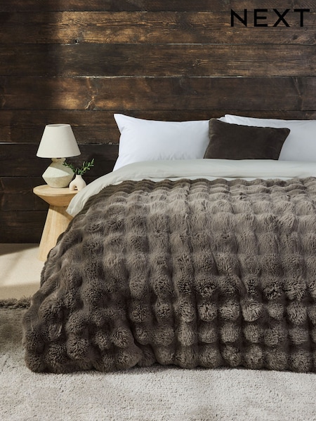 Charcoal Grey Aspen Faux Fur Throw (625217) | €76 - €177