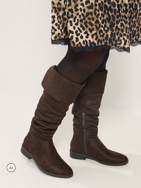 Marrón - Botas fruncidas con vuelta de Yours Curve