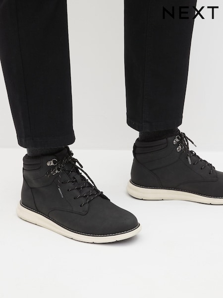 Black Warm Lined Boots (630804) | €25