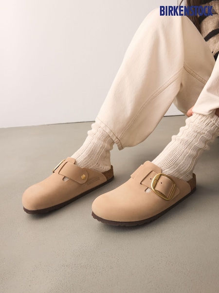 Birkenstock Sand Boston Big Buckle Clogs (644554) | €205