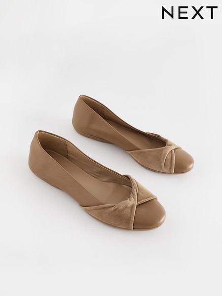 Camel Forever Comfort Leather Twist Leather Ballerina Shoes (645037) | €24