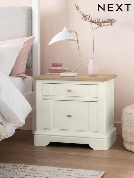 Chalk White Hampton Country Collection Luxe Painted Oak 2 Drawer Wide Bedside Table (651106) | €460