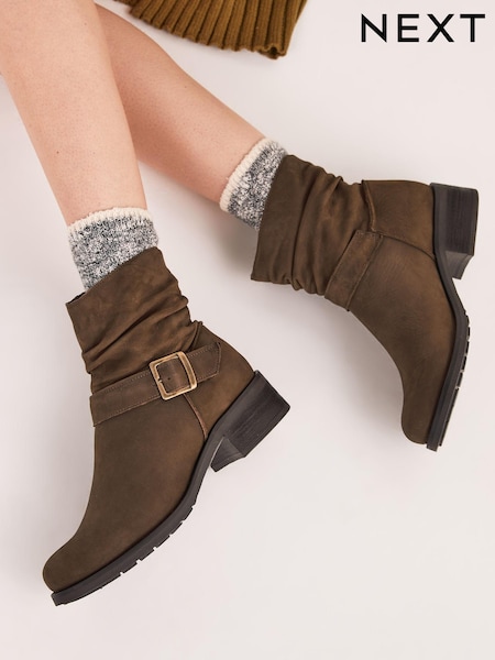Schokoladenbraun - Forever Comfort® Pull-On Buckle Boots (671108) | 38 €