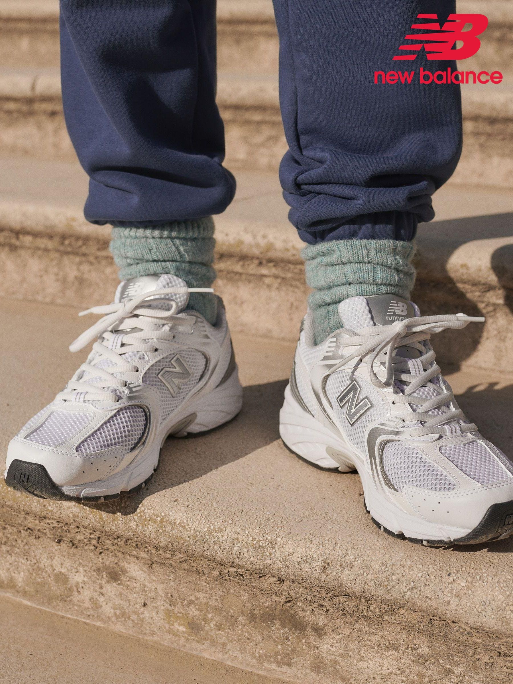 New balance blanche et argent sales