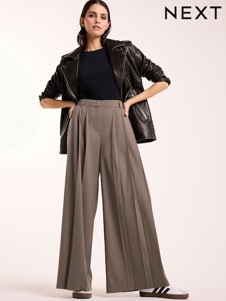 Nerzbraun - Mid Rise Wide Leg Pleated Trousers (681369) | 16 €
