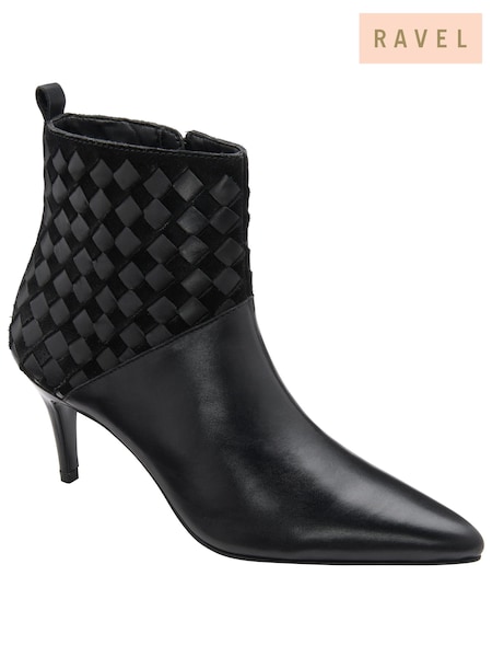 Crno - Ravel Leather Pointed-toe Ankle Boots