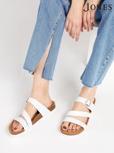 Jones Bootmaker Tabatha Leather Mule Sandals (694709) | AED402