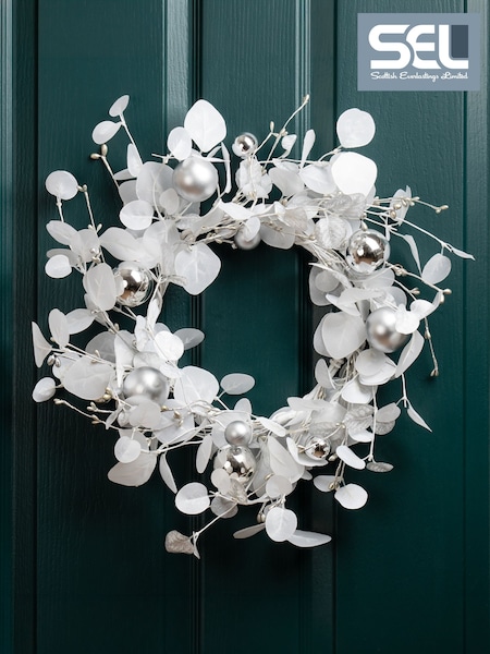 Scottish Everlastings Ltd Eucalyptus & Bauble Christmas Wreath