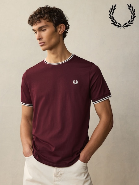 Fred Perry Twin Tipped Logo T-Shirt (697561) | 333 QAR