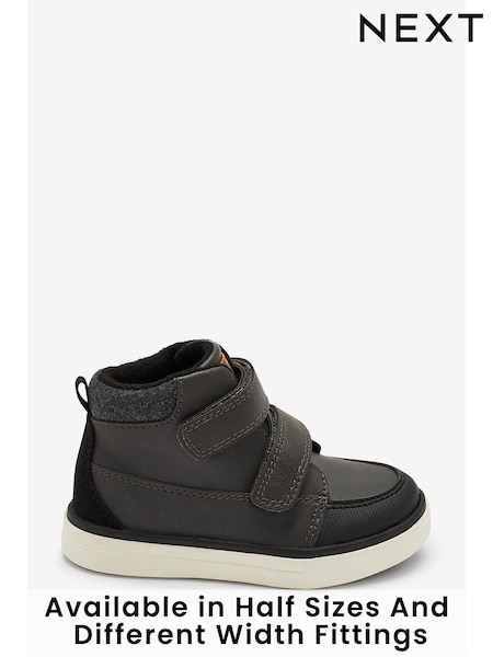 Black Wide Fit (G) Warm Lined Touch Fastening Boots (701124) | €13.50 - €17.50