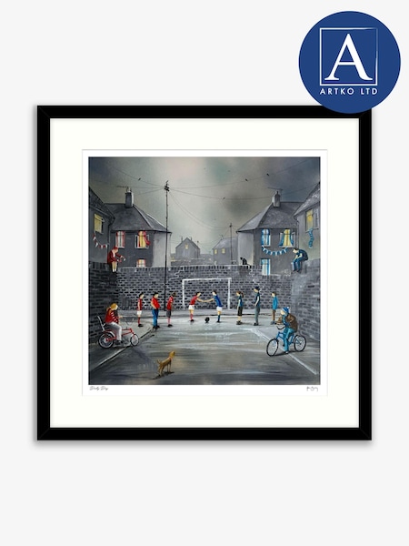 Artko Black Derby Day by Adam Barsby Framed Art (702839) | €116