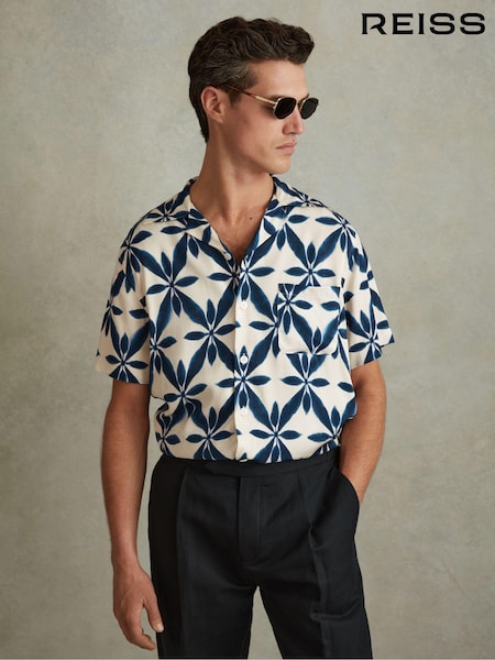 Reiss Ecru/Navy Marabel Relaxed Printed Cuban Collar Shirt (709240) | 809 QAR