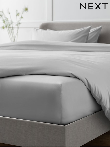 Silver Grey Collection Luxe 400 Thread Count 100% Egyptian Deep Fitted Cotton Sateen Sheet (736542) | €28 - €44