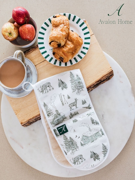 Avalon Home Festive Toile Forest Oven Gloves