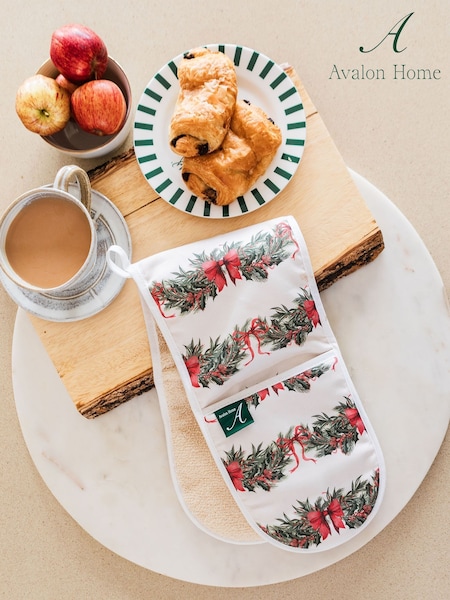 Avalon Home Sweeping Garlands Oven Gloves