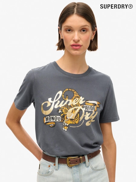 Superdry Ebony 100% Cotton Tattoo Script Relaxed T-Shirt (755521) | R$ 295