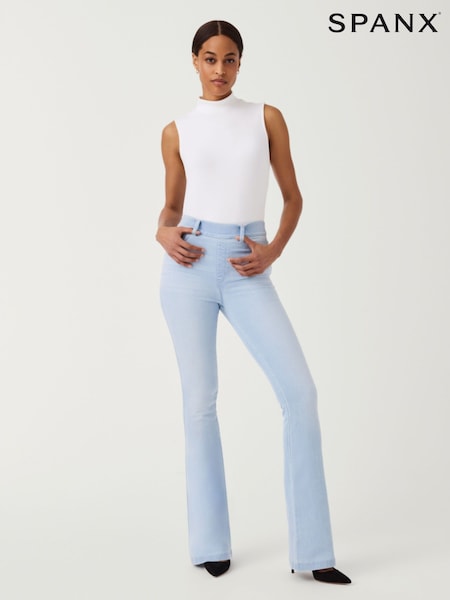 SPANX® Blue Light Indigo Bootcut Jeans (767876) | €73