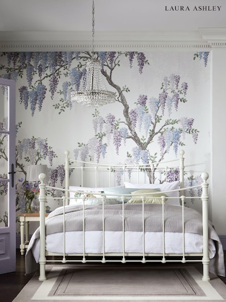Laura Ashley White Hayworth Bed (771515) | €442 - €473