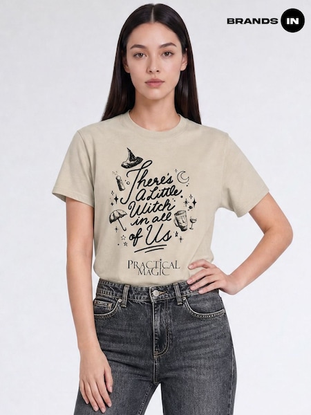 Naturlig - Brands In Practical Magic Little Witch Halloween Boyfriend Fit T-shirt
