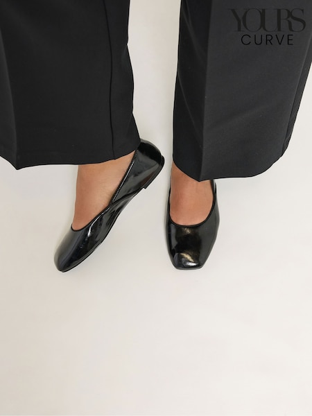 Sort - Yours Curve Dipped Top Line Ballet Pumps