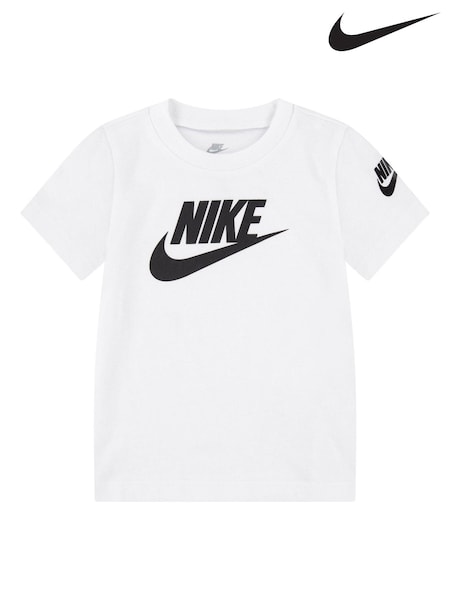 Nike White Infant Futura T-Shirt (827871) | €18