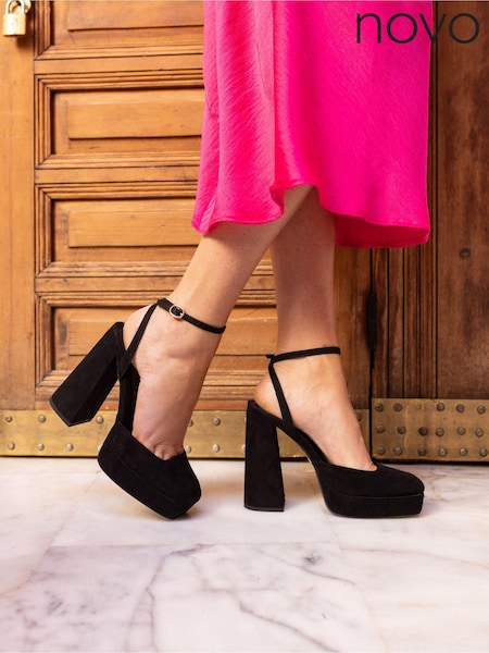 Novo Black Regular Fit ILIKA Close Toe Platform Courts (828730) | 131 QAR