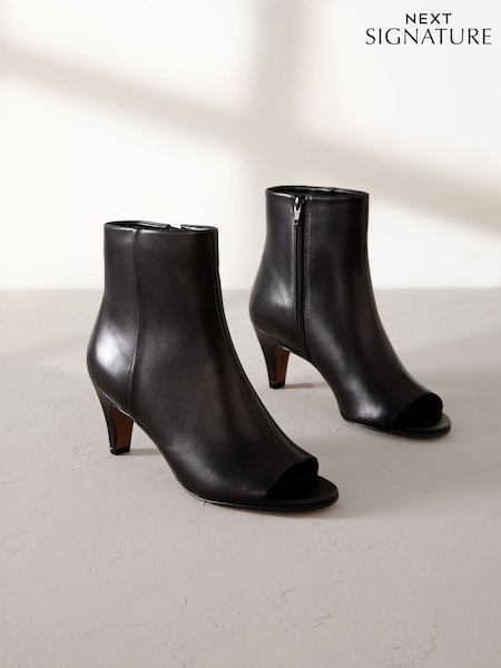 Black Signature Leather Peep Toe Shoe Boots (835796) | R$ 740