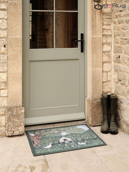 Hug Rug Sally Swannell Duck House Outdoor Mat