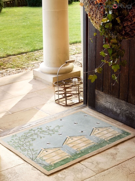 Hug Rug Sally Swannell Bee Hive Mat