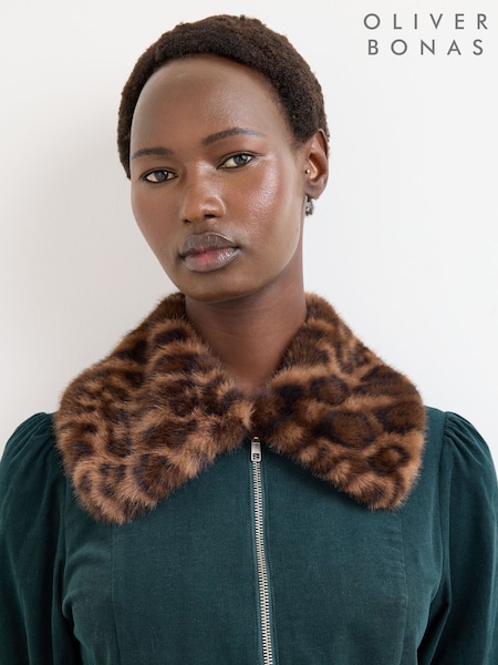 بني - Oliver Bonas Animal Print Faux Fur Collar Scarve