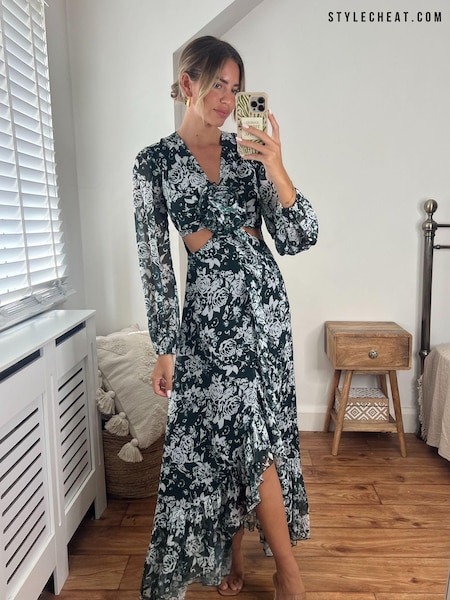 Style Cheat Green Sasha Corsage Detail Maxi Dress (856191) | € 29