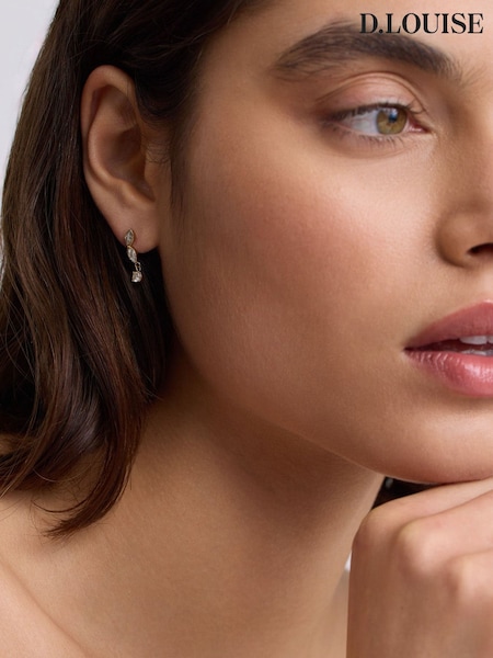Gold Tone - D.louise Tapered Crystal Drops